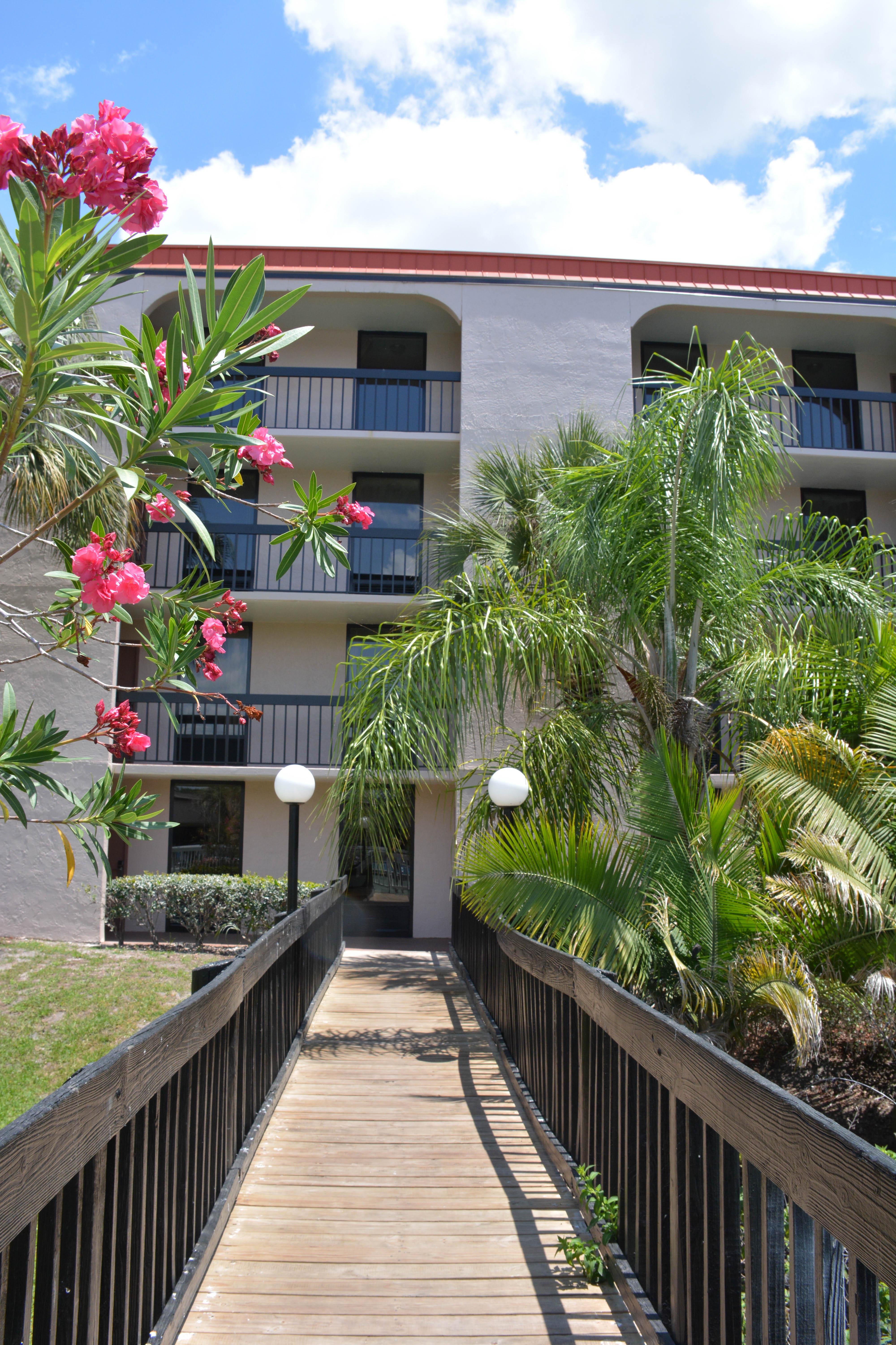 Grand Hotel Orlando At Universal Blvd - Shuttle To Theme Parks Exterior photo